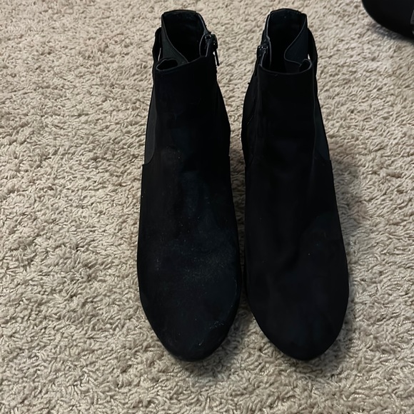 Women’s black booties! - Picture 1 of 4